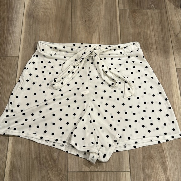 Polka Dot Shorts - Picture 3 of 6